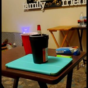 Be weary fellow Americans there is a scammer